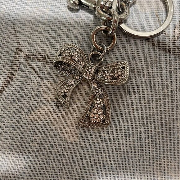 Coach Silver Bow Keychain - Picture 4 of 7